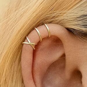 2 pc 18K Gold Plated Ear Cuffs Non Pierced Earrings Set CrissCross Smple Dainty
